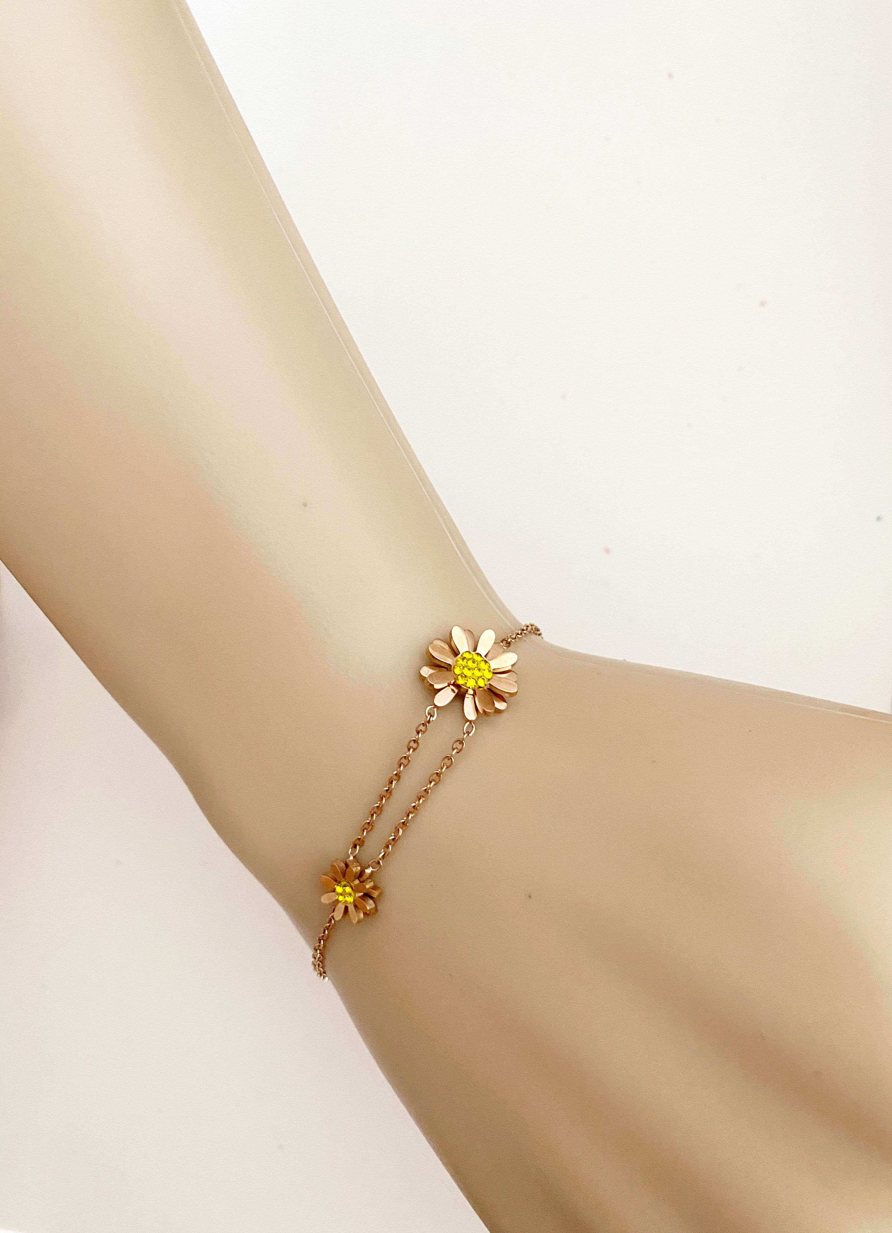 Pavé Daisy Flower Bracelet