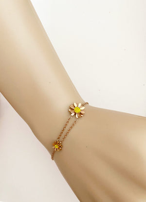 Pavé Daisy Flower Bracelet